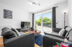 Modern spacious 2Bedroom Apartment Great! Location by Etihad ManCity stadium& coop Live Arena